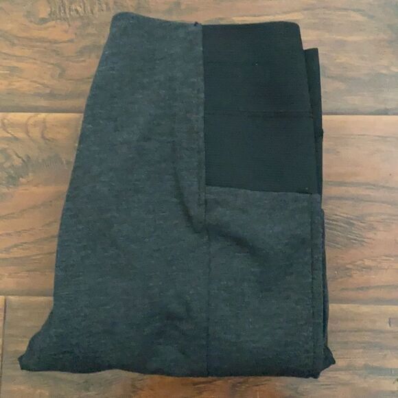 Kut From The Kloth Gray With Black Leggings - Picture 5 of 13